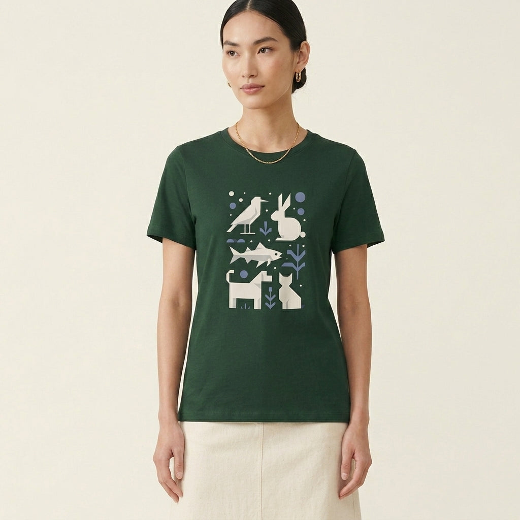 Minimalist Women’s Relaxed T-Shirt – Cute Companion-Inspired Fashion for Soft Modern Style